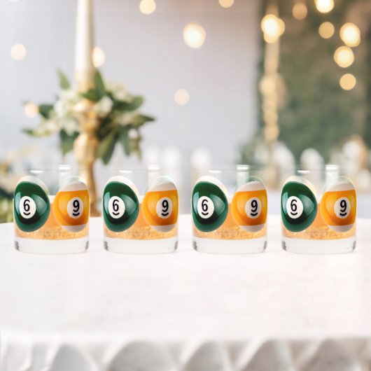 スリップリージョーの69 ハードプールテーブル 2つのビリヤードボール ウイスキーグラス (インサイチュ (ウェディング))