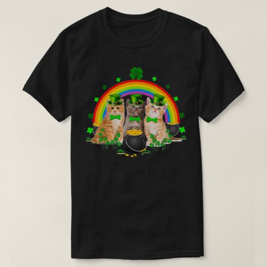 スリーキャットSt patricks day子猫キッテンラバーアイリス Tシャツ (デザイン正面)