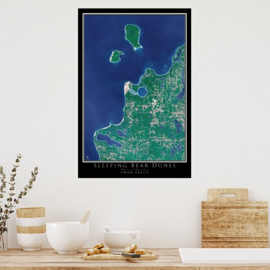 スリーピングベアーデューンズナショナルレイクショアサテライト ポスター (キッチン)