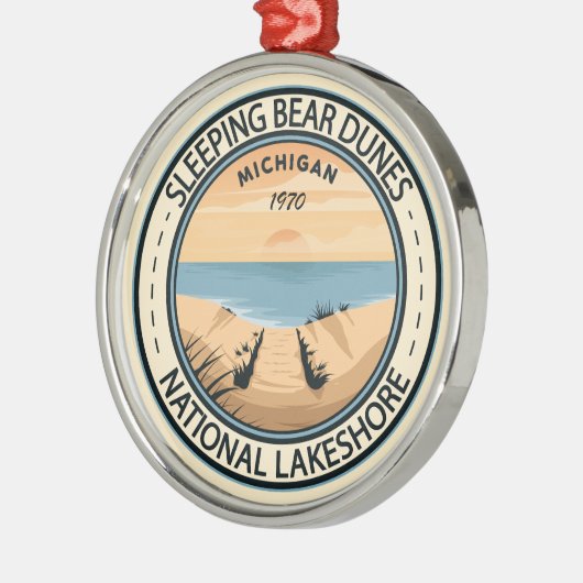スリーピングベアーデューンズナショナルレイクショアミシガン メタルオーナメント (左)