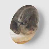 スリーピーオッター ラウンド壁時計 (傾斜)