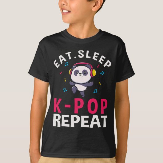 スリープ食べKPopリピートかわいいパンダ Tシャツ (正面)