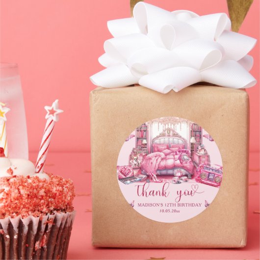 スリーポバーガール誕生日パーソナライズされたサンキュー ラウンドシール (パーティー)