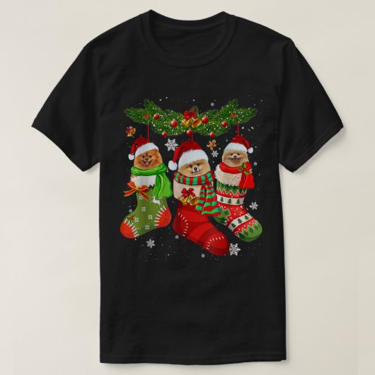 スリーポメラニア犬インソッククリスマスサンタクリスマス Tシャツ (デザイン正面)
