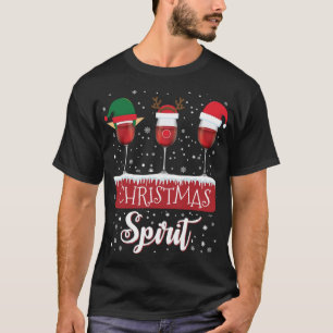 スリーレッドワイングラスクリスマススピリットサンタ小妖精や小人 Tシャツ