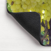 スルタナ葡萄を葡萄のつる植物に マウスパッド (コーナー)