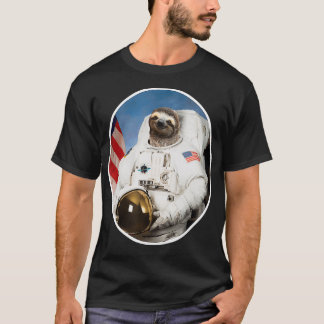スロス宇宙飛行士おもしろいスロスギフトアウタースペース Tシャツ