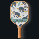 スロッスピックボールモダンパドルパーソナライズされた名 ピックルボールラケット<br><div class="desc">ピックボール愛好家の人生に最適な贈り物を紹介する。スロモダンスをテーマにしたピックボールパドルは、スポーツ用品の中でウィムジーのtouchを鑑賞し、彼らの競争を感動させたいと思う人々のためのものである。ピックボールパドルの下中央には、パーソナライゼーションのために設計された特別なスポットがある。ここで、受信者の名前または任意の文字を追加できる。背面の文字は、宇宙が特別なピックボールのニックネームまたはチーム名を追加することを可能にする。この文字はデザインにエレガントに統合され、思いやりある贈り物をユニーク作ることができる。誕生日や特別な機会に対しても、単に感謝の意を表すためにパーソナライズされたも、この漬物の柄は必ず顔にスマイルをもたらし、裁判所での時間をより楽しいものにする。</div>