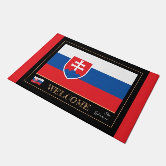スロバキアとスロバキア国旗の家マット/スポーツへようこそ ドアマット (アングル)