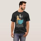 スロフィーのコーヒードリンカーカフェイン中毒スロース Tシャツ (正面フル)