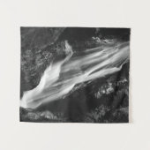 スロベニアの地獄の黒白の滝 タペストリー (正面(横))