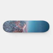 スロベニアの山の上の魔法の空 スケートボード (横)