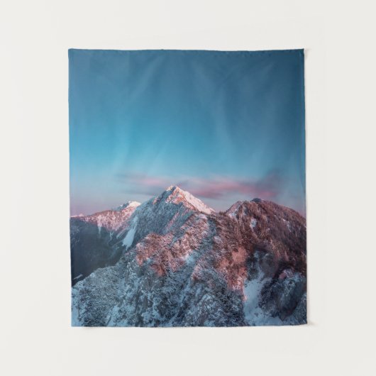 スロベニアの山の上の魔法の空 タペストリー (正面)