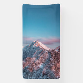 スロベニアの山の上の魔法の空 横断幕