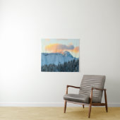 スロベニアの山トリグラフの上の素晴らしい夕日 タペストリー (インサイチュ(横))