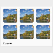 スロベニアの秋の色の木々と湖 スクエアシール (シート)