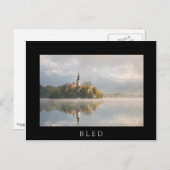 スロベニアの秋の霧の出た湖の日の出 ポストカード (正面/裏面)