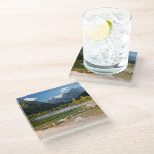 スロベニアアルプスのジャスナ湖秋 ガラスコースター (アングル)