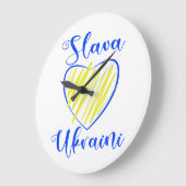 スローガンスラバウクレニグローリートゥウクライナハート ラージ壁時計 (傾斜)