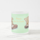 スローガン付きかわいいゴールデンレトリバー子犬 フロストグラスマグカップ (中央)