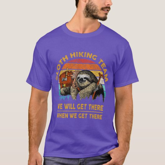 スロースのハイキングチームのキャおもしろいンピング Tシャツ (正面)