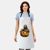 スロースをテーマにしたハロウィーンのオーバーサイズTシャツ エプロン (着用した状態)