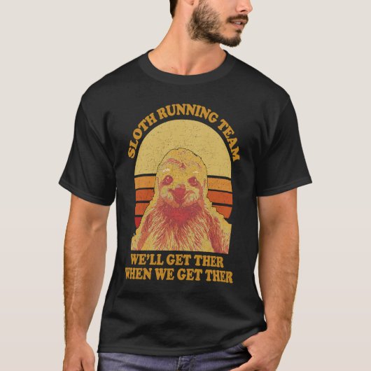 スロースターター走るぞ やっと着いた時がゴールだ Tシャツ (正面)