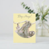スロース、ベビーとママの抱き合わせ"ビッグハグ" ポストカード (スタンド正面)