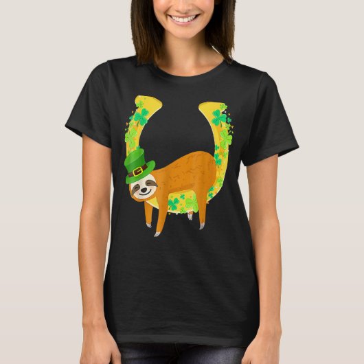 スロースNapping on Leprechaun Horseshoe St Patrick's Tシャツ (正面)