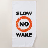 スローNOウェイクシグネージ航海のグランジスタイル ビーチタオル (正面)