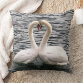 スワンスハッピーバレンタインデー装飾用クッション クッション (ブランケット)