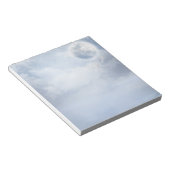 スワンズの幻想的な青飛んでいる空 ノートパッド (アングル)