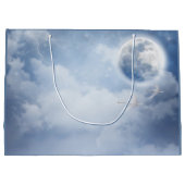 スワンズの幻想的な青飛んでいる空 ラージペーパーバッグ (裏面)