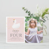 スワンプリンセスピンクガールフォト誕生日 招待状 (スタンド正面)