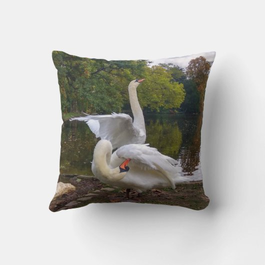 スワン湖 クッション (裏面)