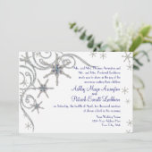 スワールのカードにきらきら光る入った冬の雪の結婚結晶の宝石 招待状 (スタンド正面)