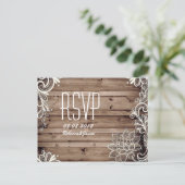 スワーレース納屋の木材の国の結婚式RSVP インビテーションポストカード (スタンド正面)