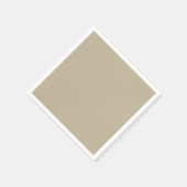 スーツとネクタイを着た男性がウォールの前で立っている スタンダードカクテルナプキン (角)