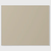 スーツとネクタイを着た男性が壁の前に立っている ラッピングペーパー (フラット)