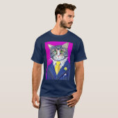 スーツとネクタイを着た紳士の猫 Tシャツ (正面フル)