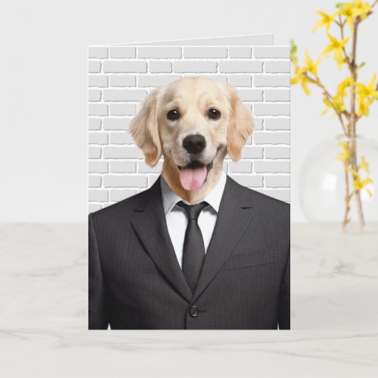 スーツを着た引退ゴールデンレトリバー カード (黄色い花)