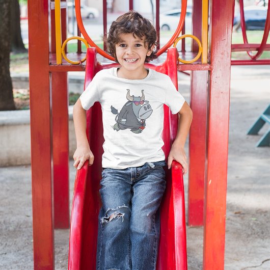 スーツを着たTシャツを着た雄牛 Tシャツ