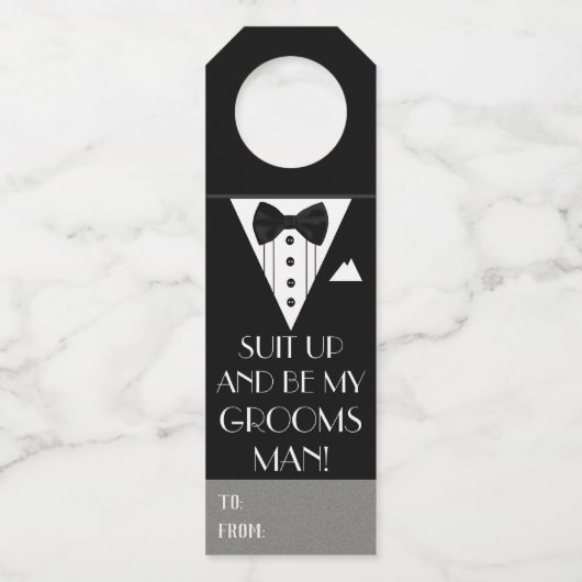 スーツを着て私のグロマースタキシード ボトルネックタグ (正面)