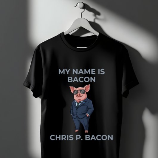 スーツ姿のサングラスの豚 面白い駄洒落 Tシャツ