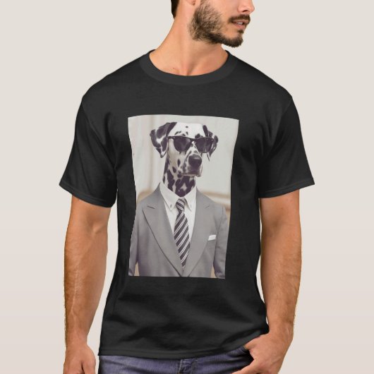 スーツ姿のダルメシアン 笑える犬 Tシャツ (正面)