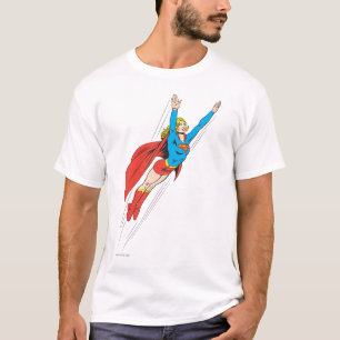 スーパーガールが高く舞い上がる Tシャツ