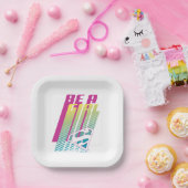 スーパーガールグラフィック「Be a Girl」 ペーパープレート (パーティー)