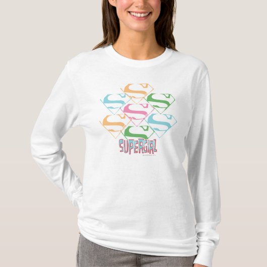 スーパーガールパステルロゴコラージュ Tシャツ (正面)