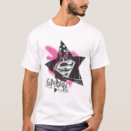 スーパーガールピンクスプレー絵を描ススター Tシャツ (正面)