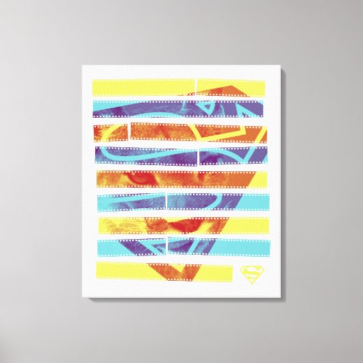 スーパーガールフィルムストリップ キャンバスプリント (正面)